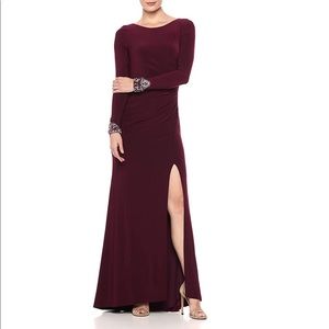 ELIZA J NAVY GOWN WITH CRYSTAL CUFF